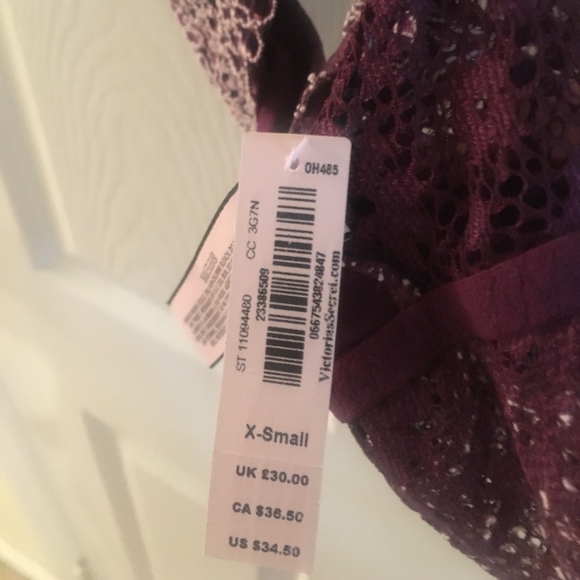 Victorias Secret Bralette W/ Underwear - Picture 4 of 4